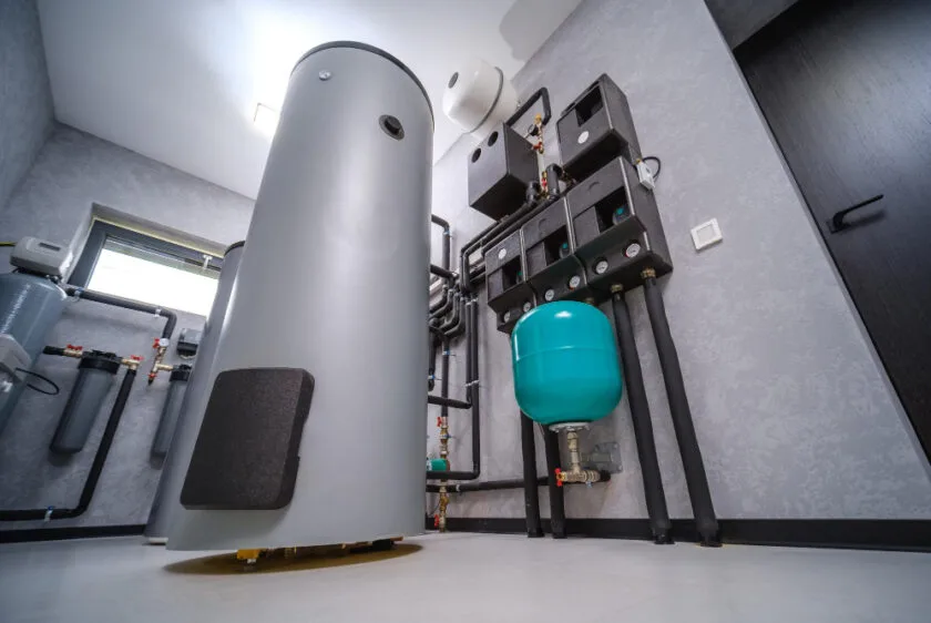 Nazicht van een boiler voor sanitair warm water